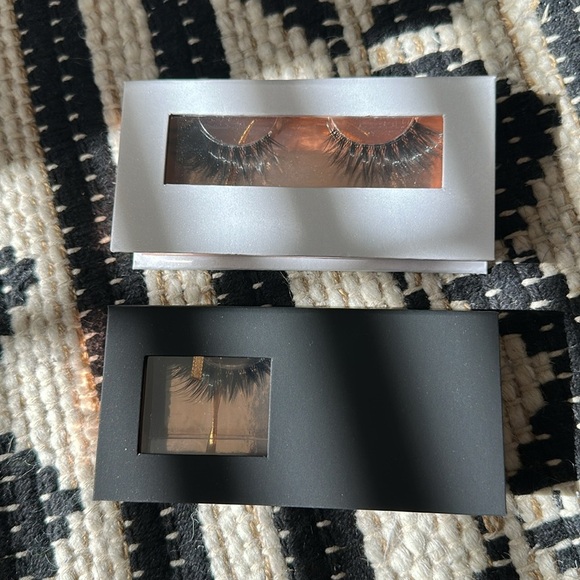 New two-piece set Luxurious Black False Eyelashes - Picture 2 of 3